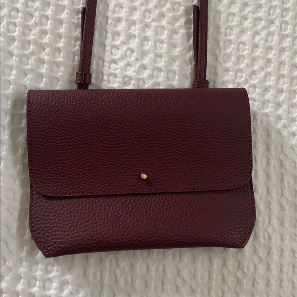 Crossbody purse